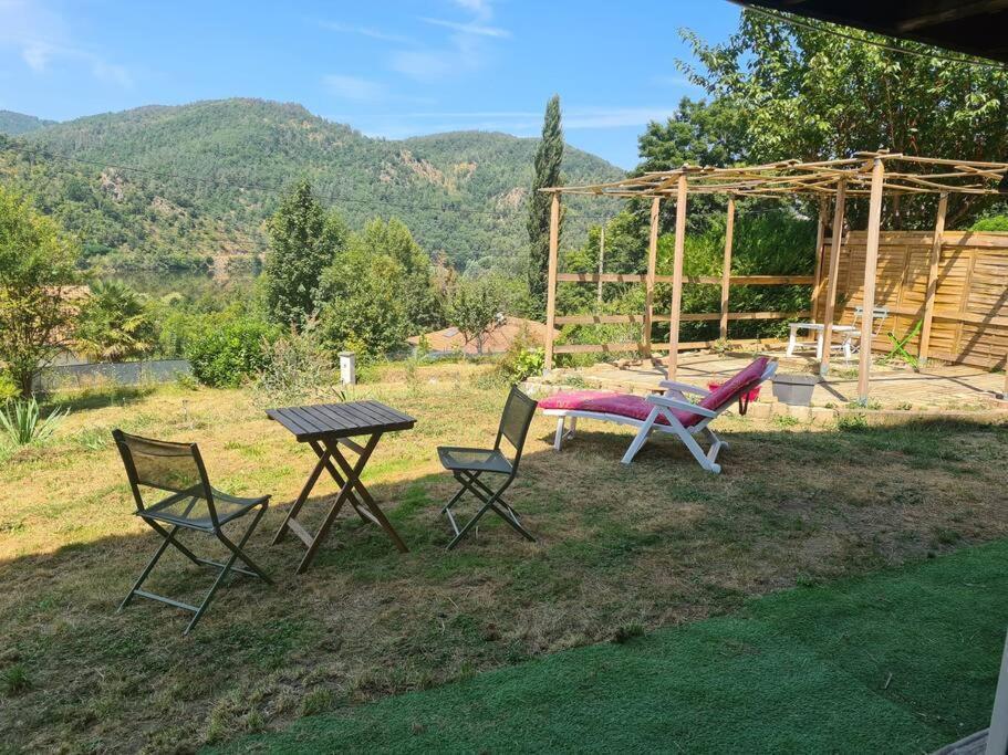 Le Chalet Des Amis Aurec-Sur-Loire Εξωτερικό φωτογραφία